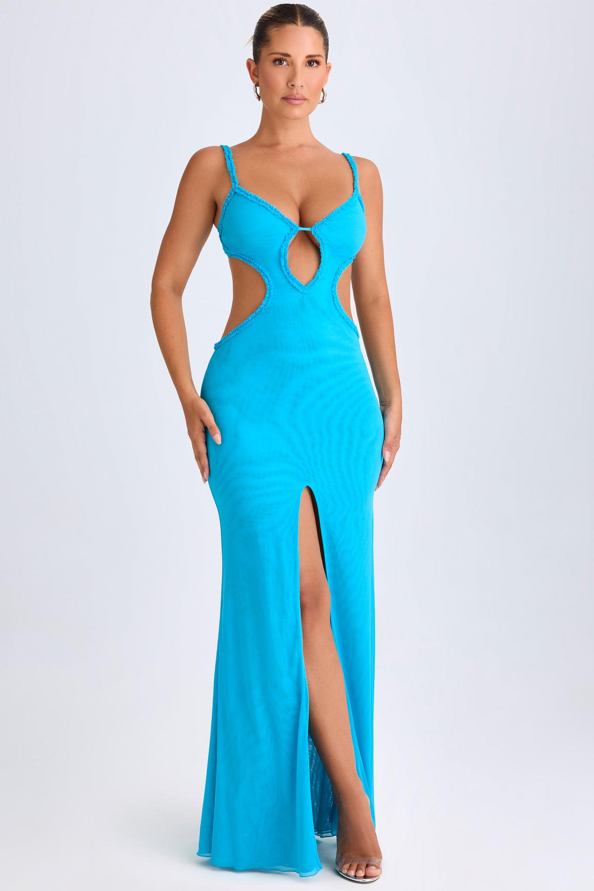 ⁣⁢Rüschenapplikation Cut-Out Maxikleid in Aqua-Blau⁤⁣