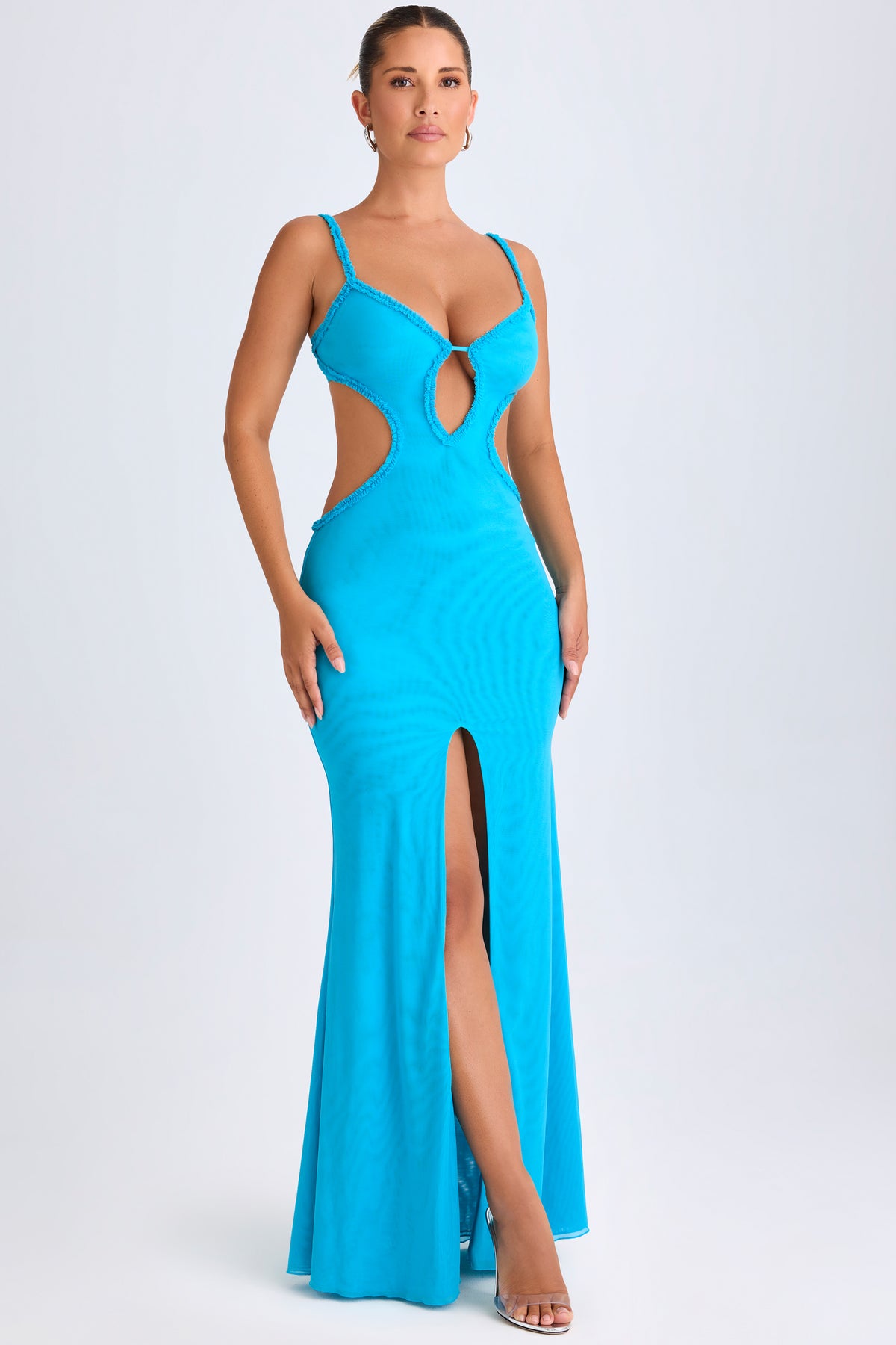 ⁣⁢Rüschenapplikation Cut-Out Maxikleid in Aqua-Blau⁤⁣