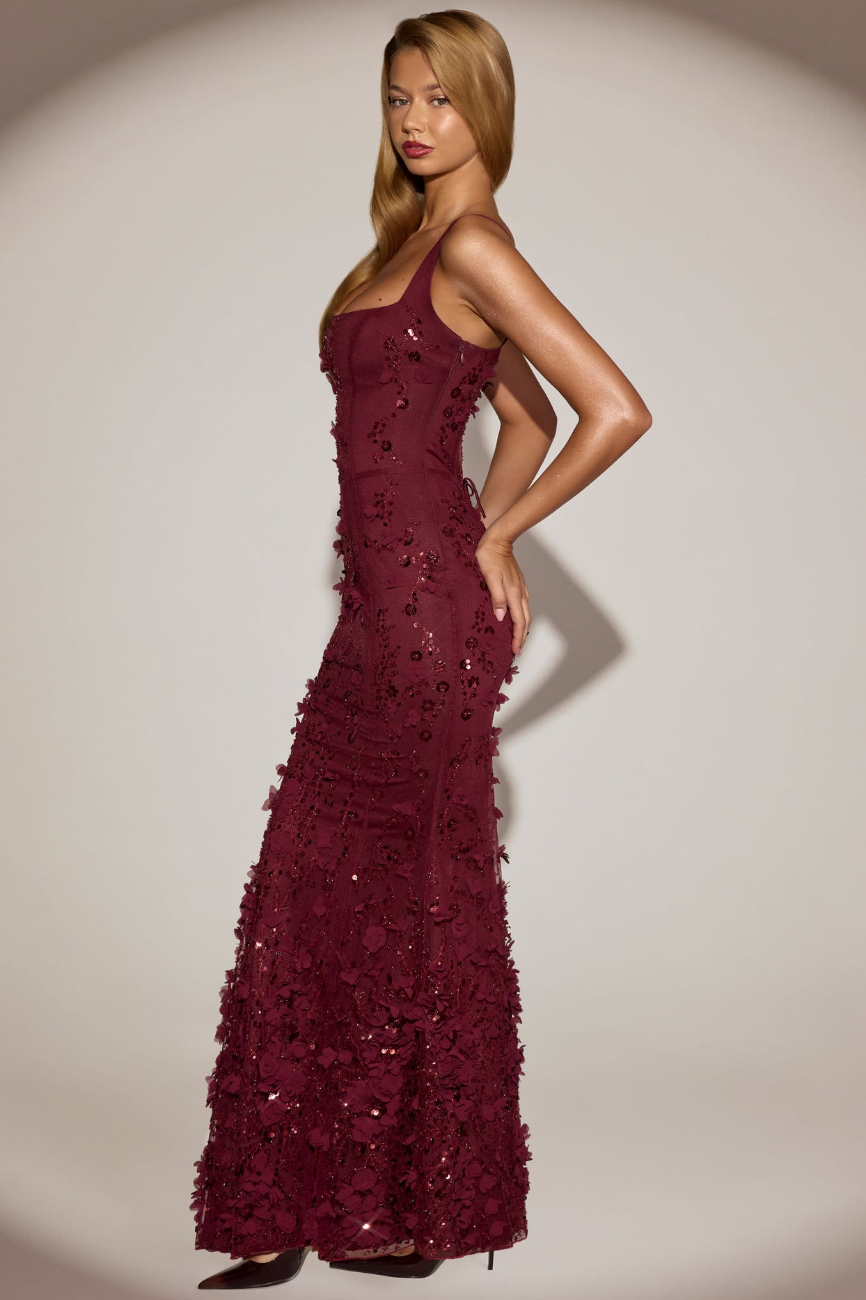 Embellished Appliqué Soft-Scoop Corset Gown in Wine Red - 4