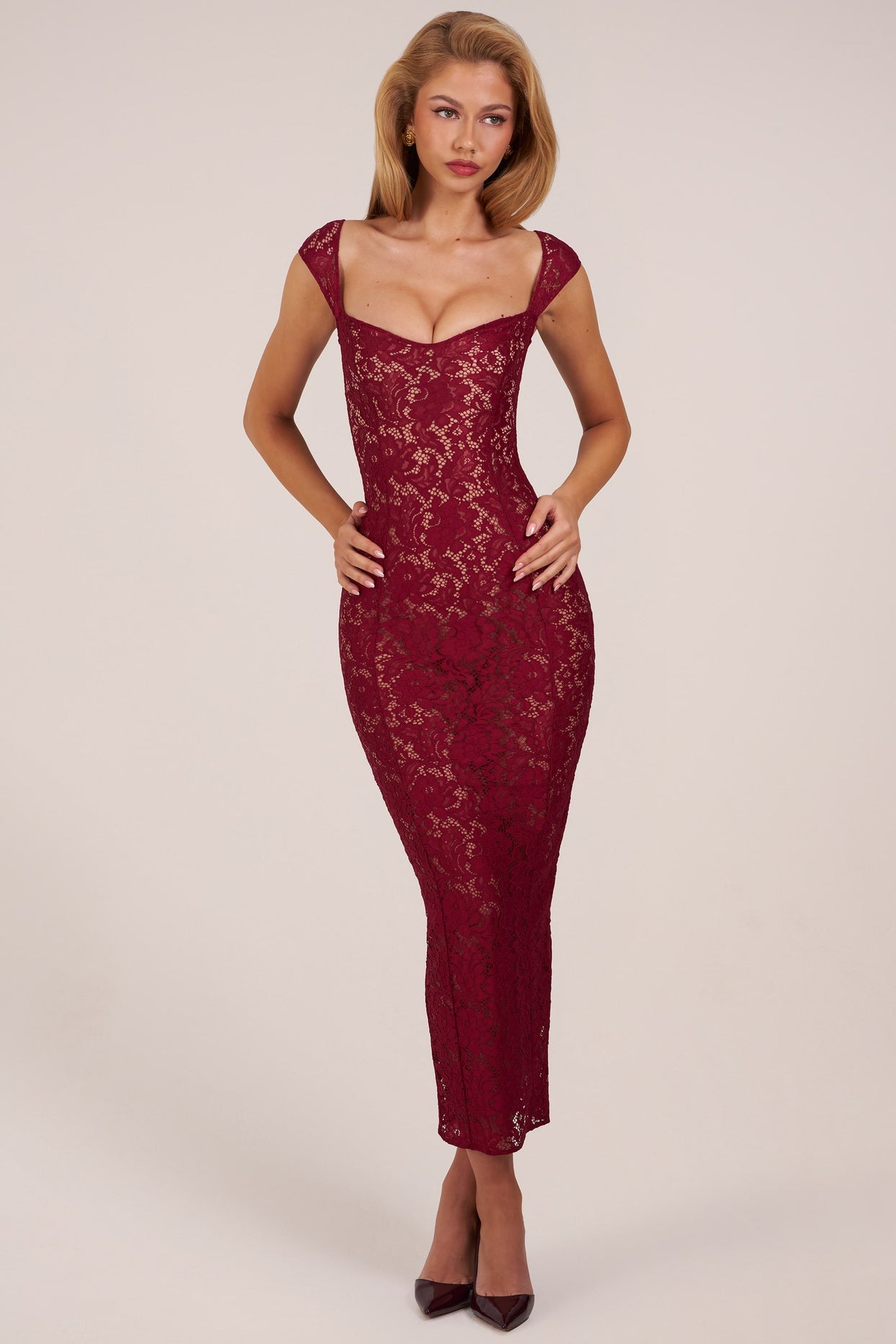 Sweetheart-Neck Maxi Dress in Wine - 9