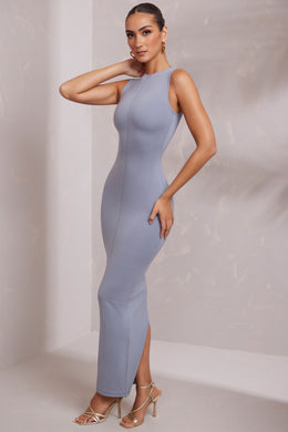 Sukienka maxi bez rękawów z kontrastowym ściegiem w kolorze niebieskim