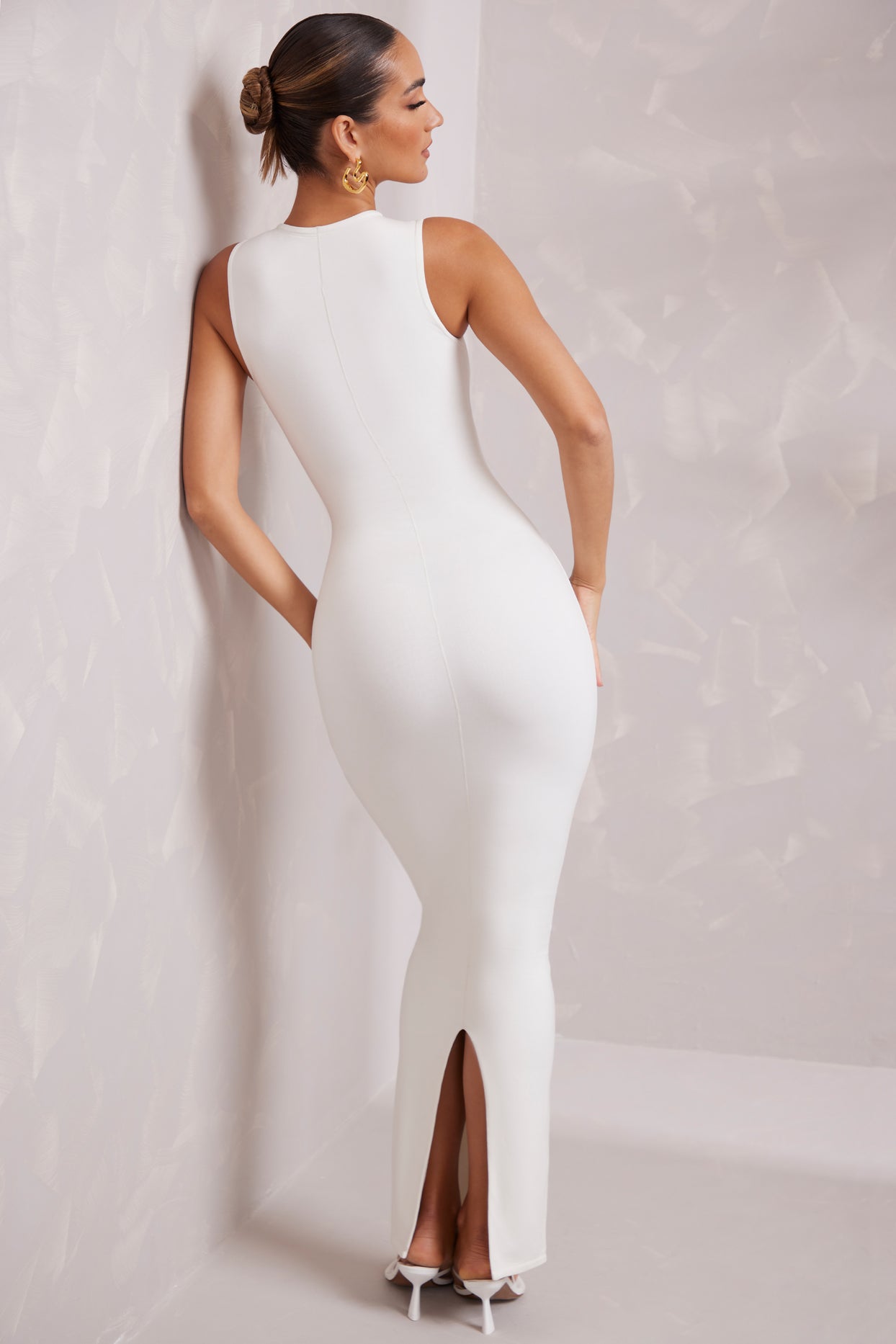 Contrast Stitch Sleeveless Maxi Dress in White