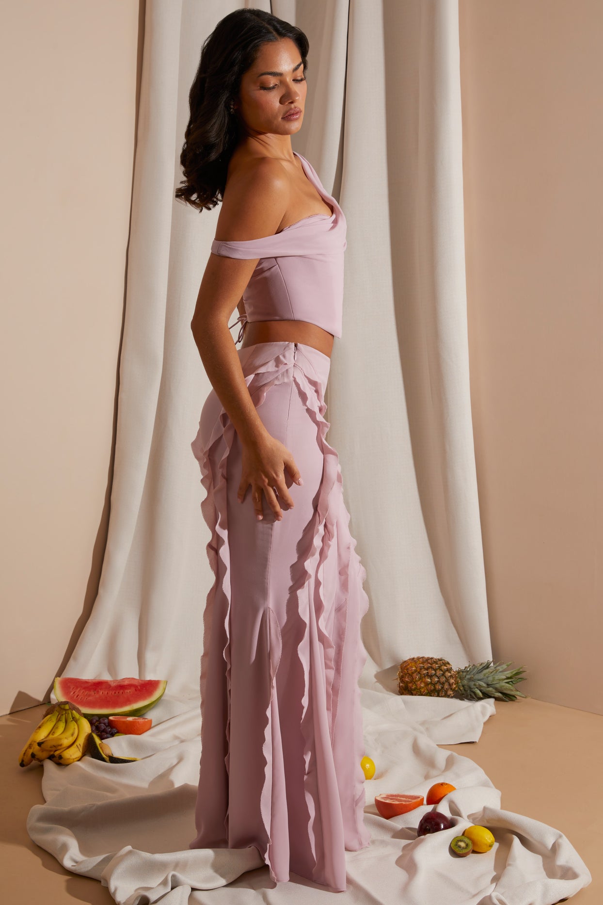 Spódnica maxi ze średnim stanem i falbankami w kolorze różu