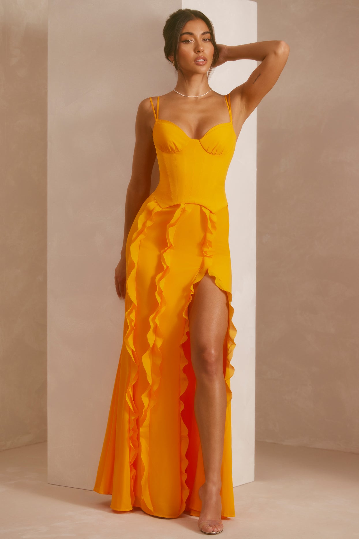 Robe longue jupe corset à volants en mandarine