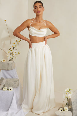 Plisowana, gruba satynowa spódnica maxi w kolorze białym