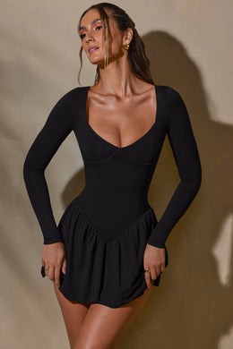 Mini-robe trapèze superposée à manches longues en noir