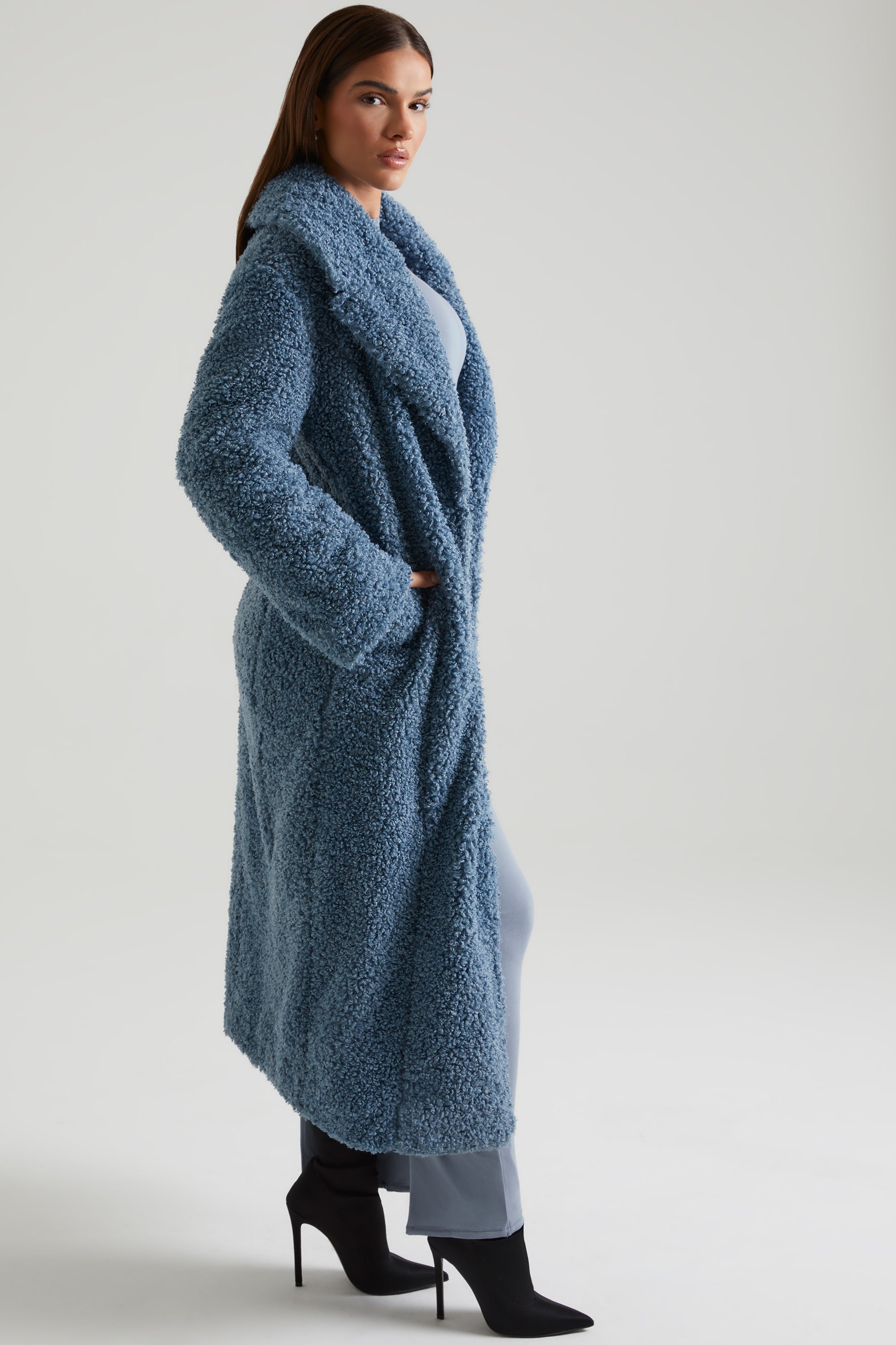1PIU1UGUALE3 SHEEP BOA P COAT ボア ダブルコート Alaska Long Shearling Coat in Blue | Oh Polly – Oh Polly UK