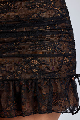 Koronkowa spódniczka mini z falbaną w kolorze czarnym