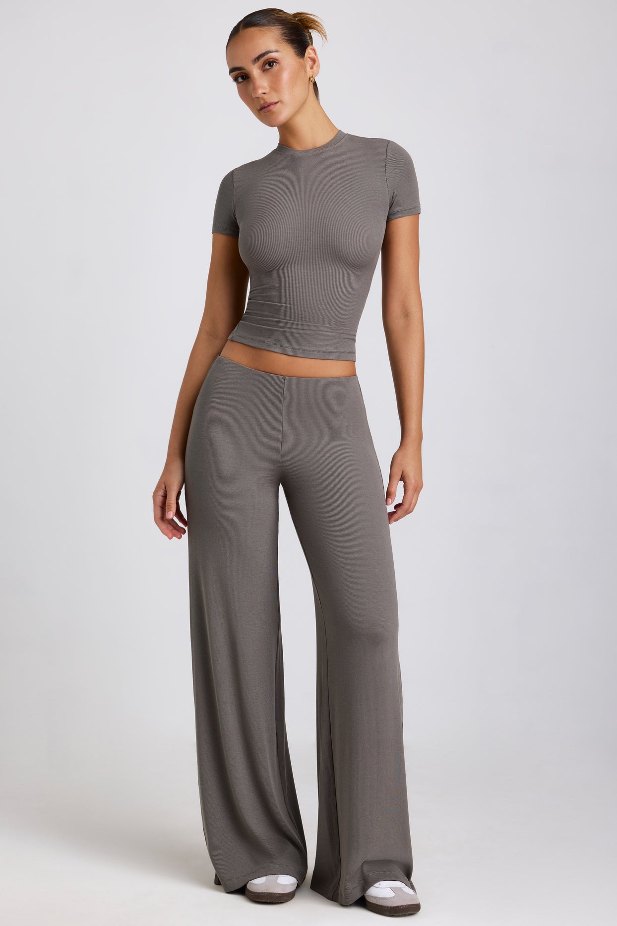 Nour Mid Rise Wide Leg Trousers in Grey