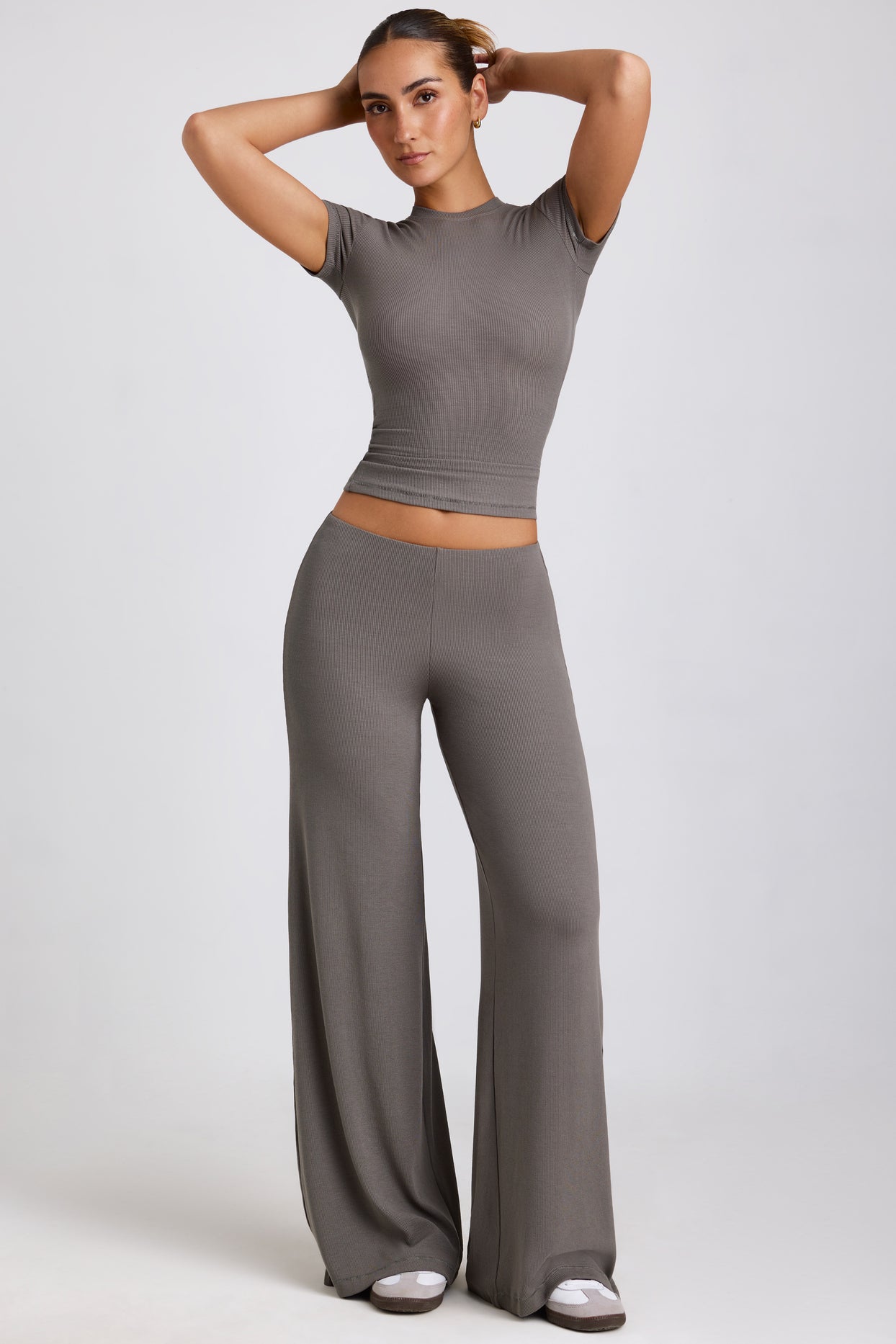 Nour Mid Rise Wide Leg Trousers in Grey