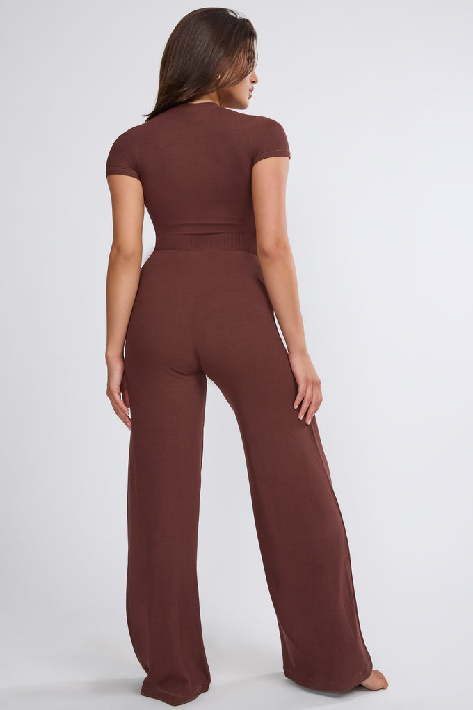 Petite Mid Rise Wide Leg Trouser in Chocolate