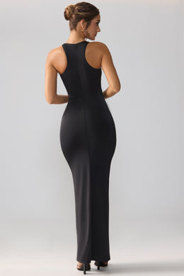 Sukienka maxi z wycięciem i falbaną na plecach w kolorze czarnym