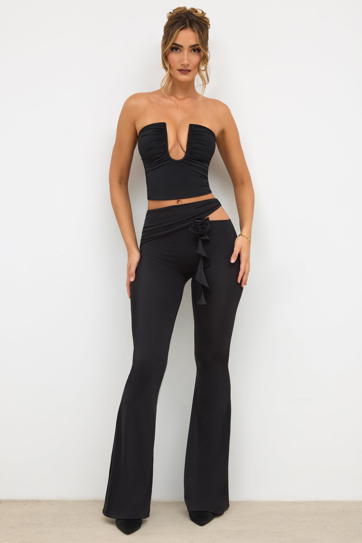 Petite Premium Jersey Rose Detail Mid-Rise Flare Trousers in Black