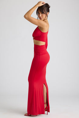 Suknia wieczorowa z wycięciem i jednym rękawem w kolorze ognistej czerwieni