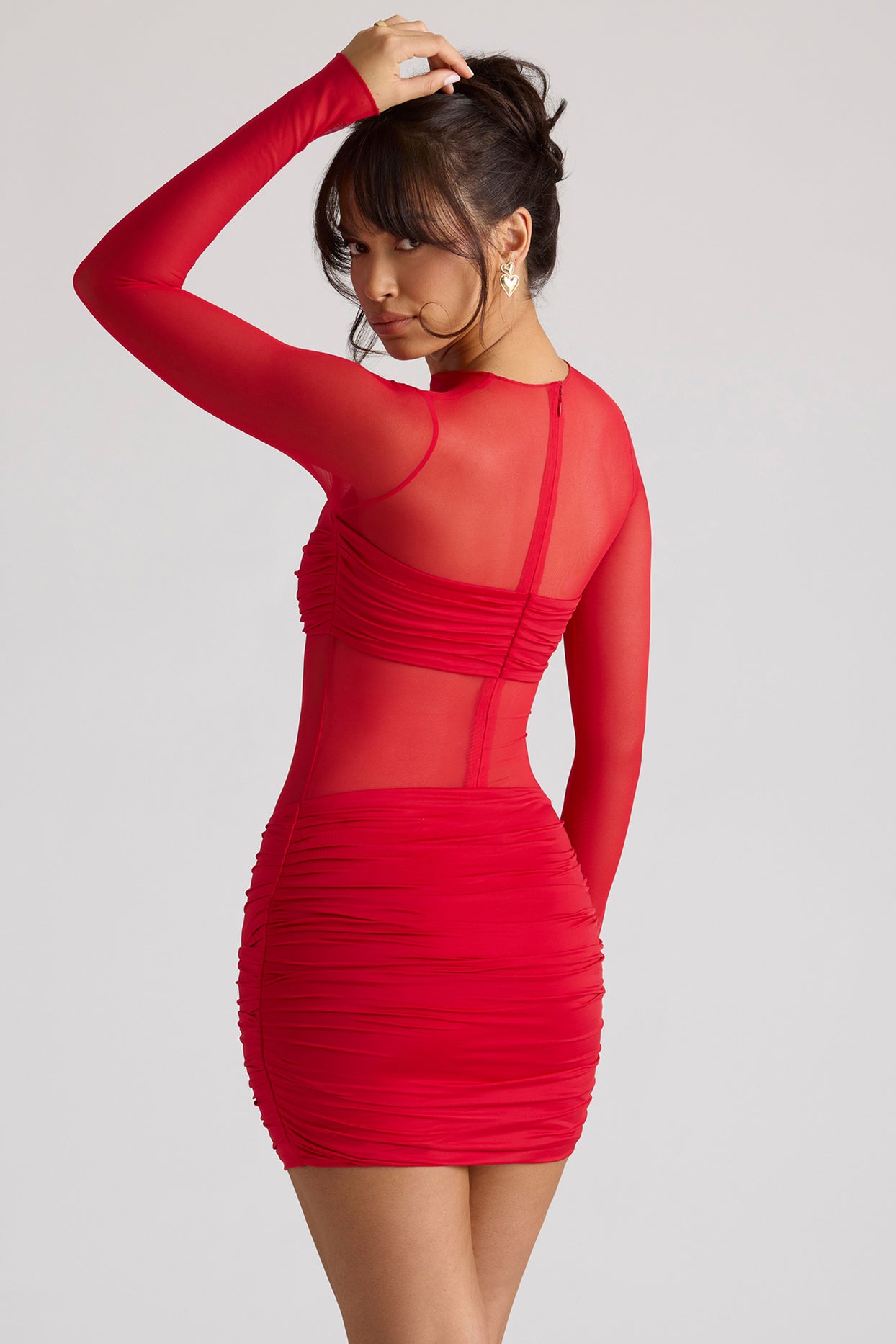 Przezroczysta, panelowa sukienka mini z długim rękawem w kolorze ognistej czerwieni