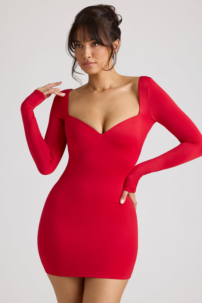 Mini-robe à manches longues et décolleté en cœur en rouge feu