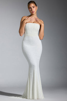 Ozdobiona suknia z gorsetem w kolorze białym