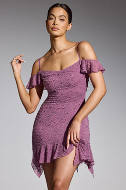 Ozdobiona sukienka mini z odkrytymi ramionami w kolorze winogronowym
