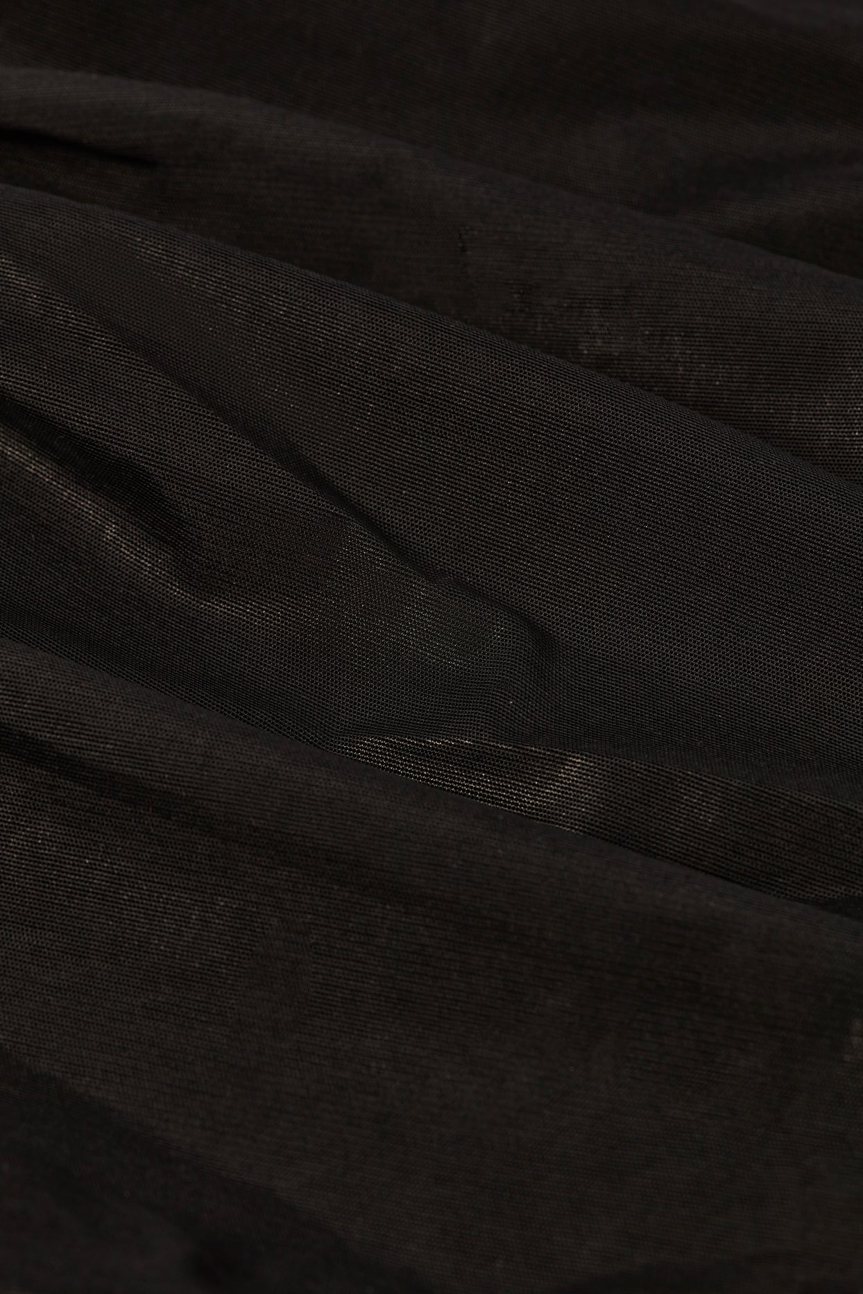 Grand pantalon évasé taille basse à volants métallisés en noir