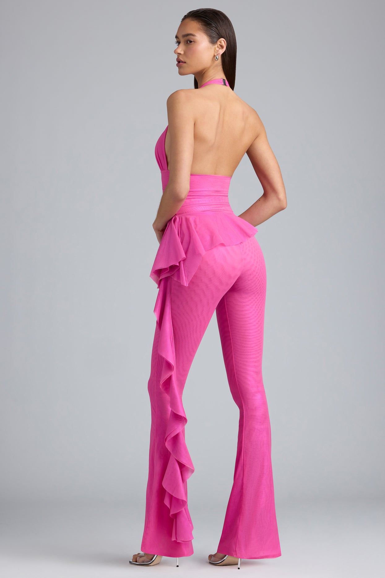 Grand pantalon évasé taille basse à volants métallisés en rose bubblegum