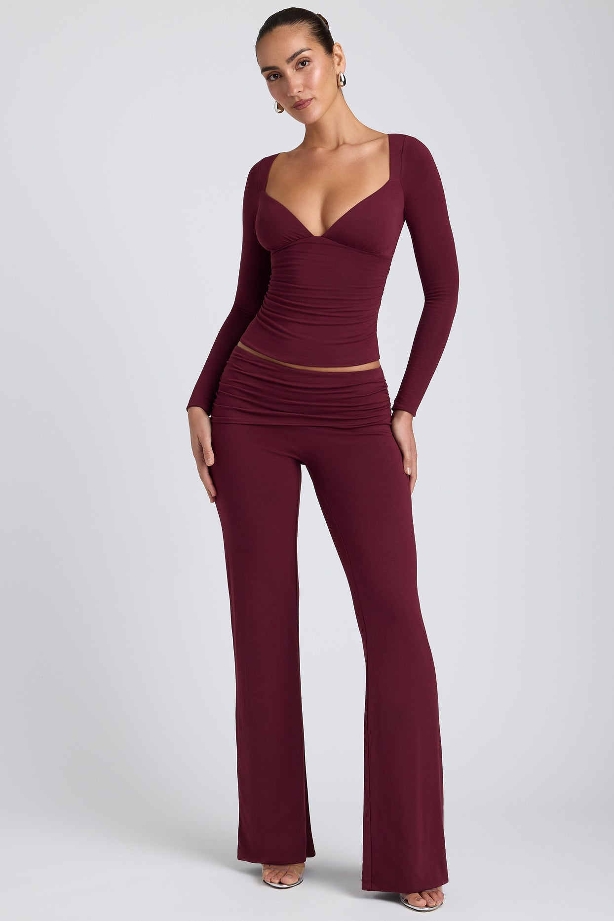 Mid-Rise Straight-Leg Trousers in Plum