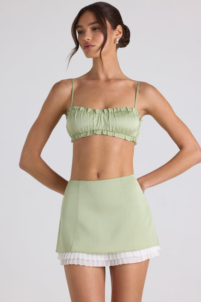 Spódnica mini ze średnim stanem i zakładkami w kolorze wiosennej zieleni