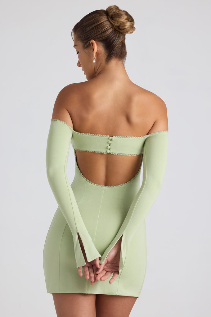 Mini-robe Godet à manches longues et épaules dénudées en vert printemps