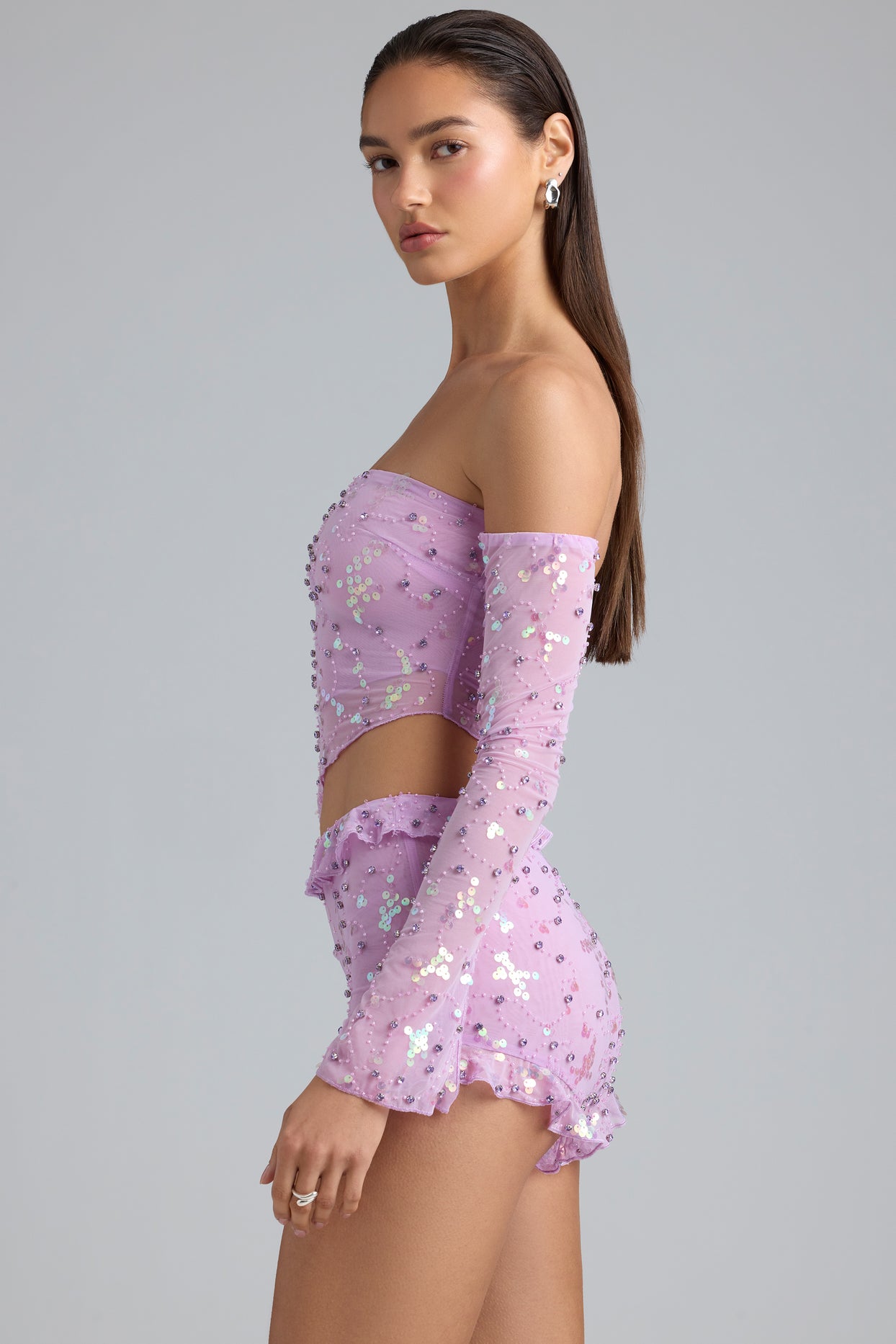 Ruffle Mid-Rise Hot Pant Shorts in Violet Pink - 3