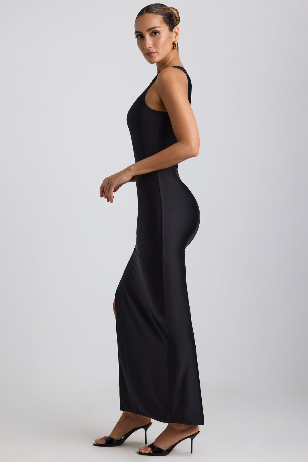 Wavlynn Italian Black One Shoulder Cutout Maxi Dress With Asymmetric Sleeveless Silhouette main image 1