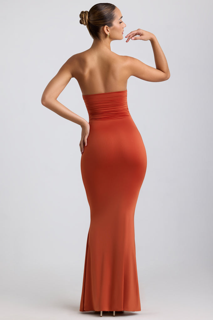 Sukienka maxi bez ramiączek w kolorze spalonej pomarańczy