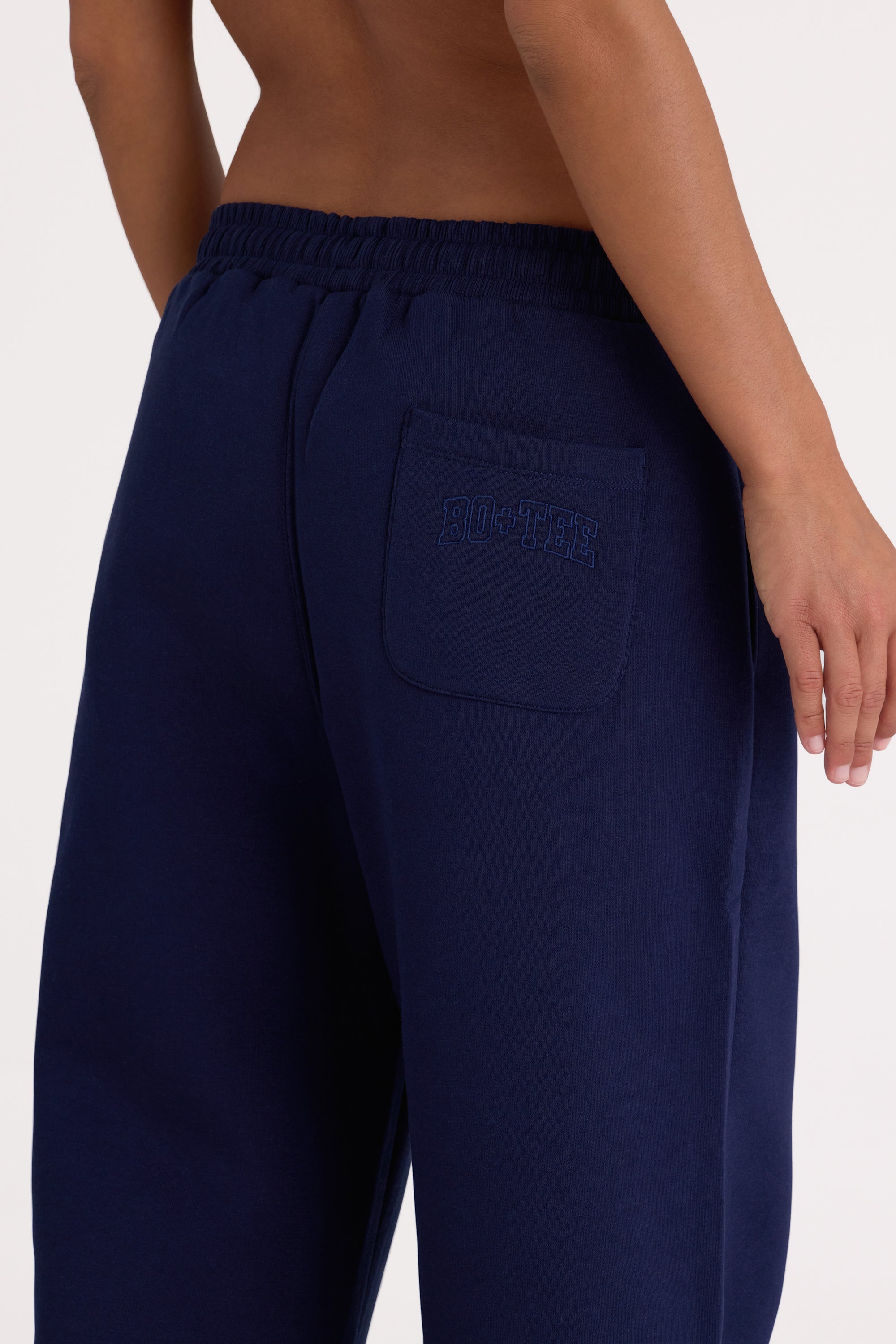Brushed Jersey Wide-Leg Joggers in Midnight