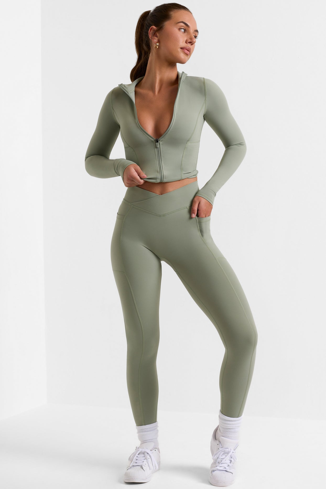 Advantage Full Length Leggings with Pockets in Bamboo Green