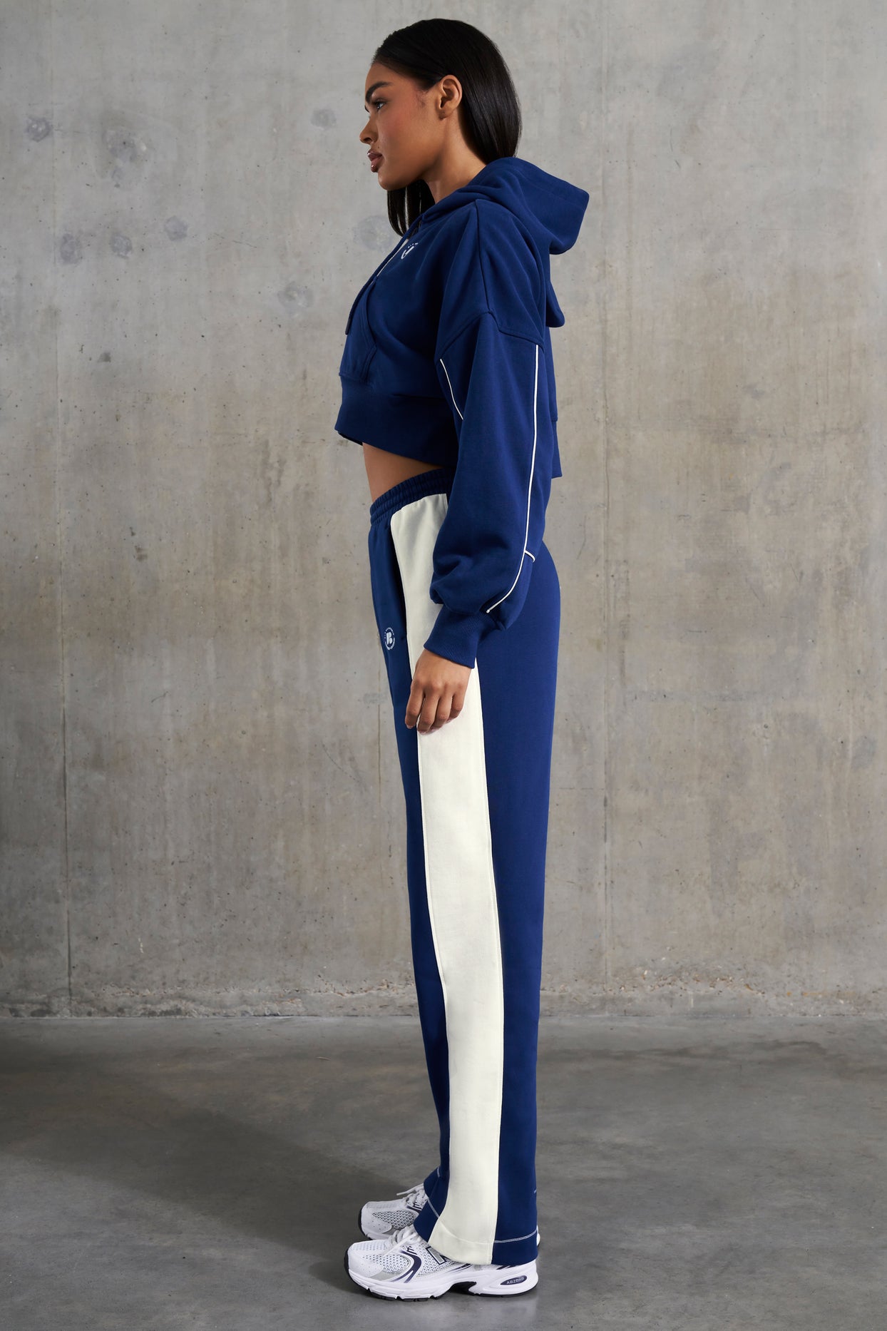 Wide Leg Sweatpants in Navy - 3