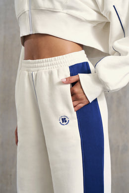Szerokie spodnie dresowe w kolorze białym