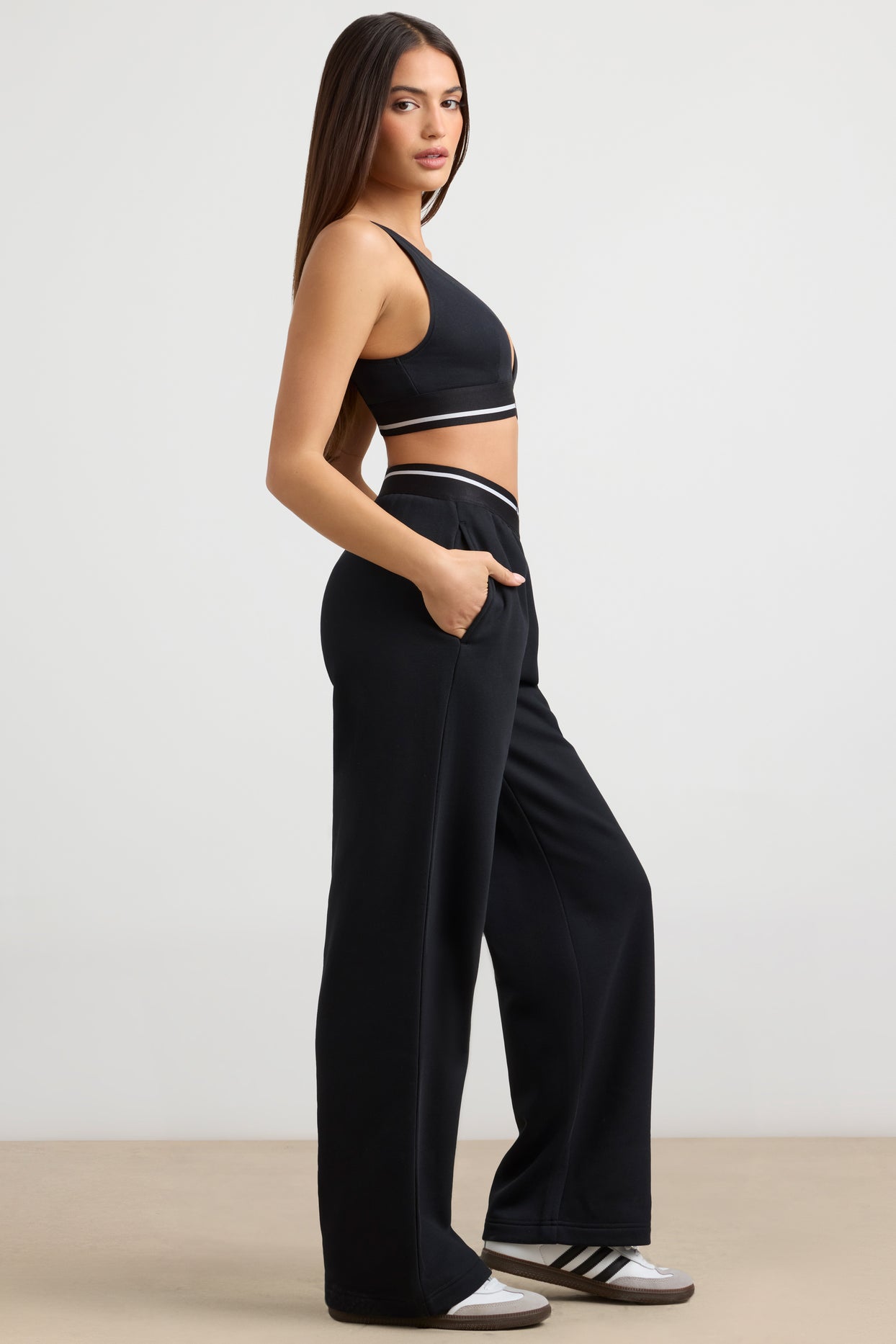 Heavyweight Stretch Cotton Fleece High-Waist Joggers in Black