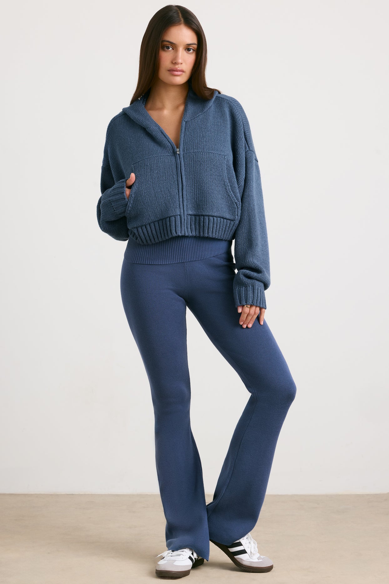 Chunky Knit Zip-Up Cropped Hoodie in Washed Navy - 5
