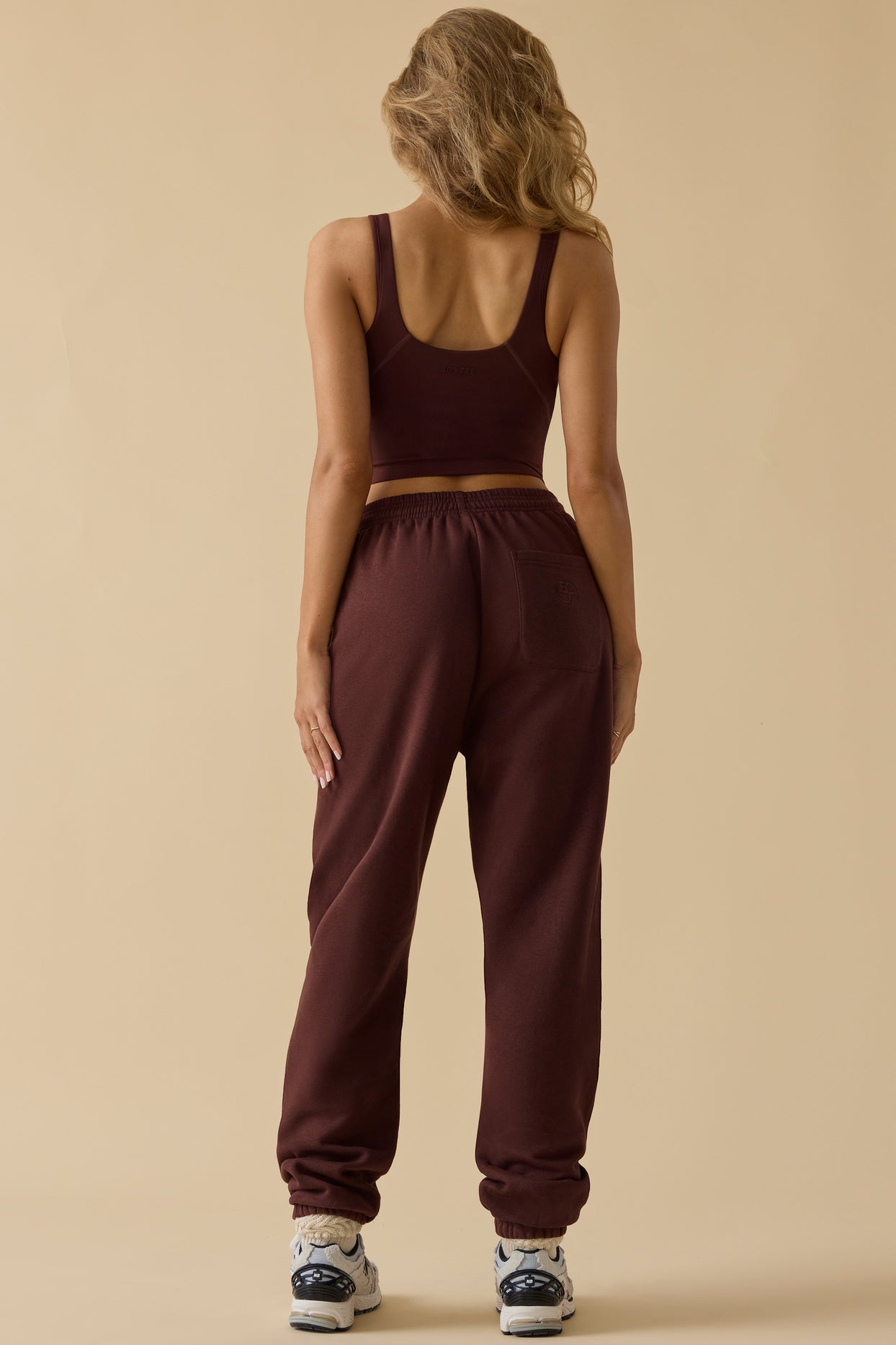 Cotton Fleece Mid-Rise Joggers in Mahogany
