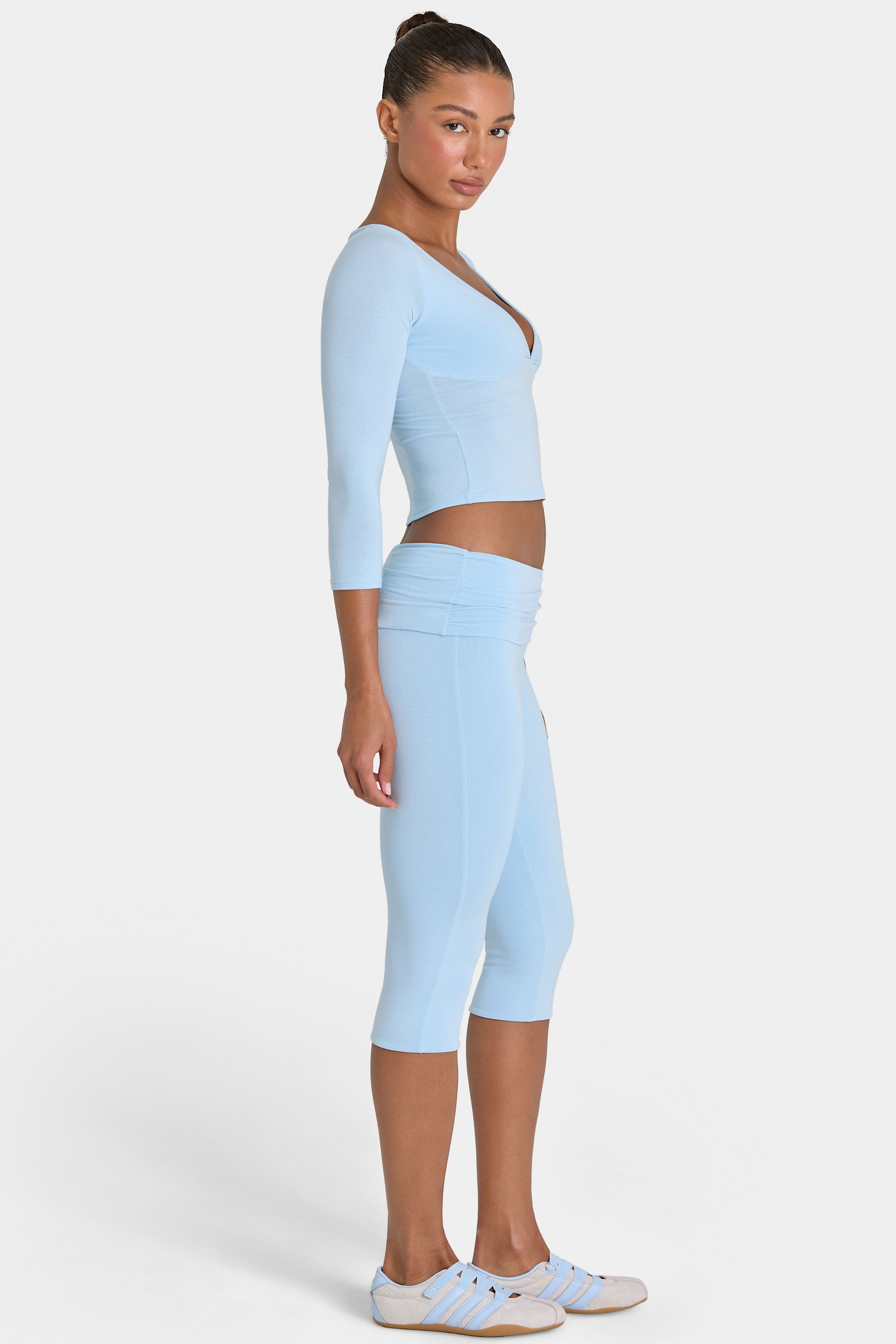 ButterCloud™ Capri Leggings in Sky