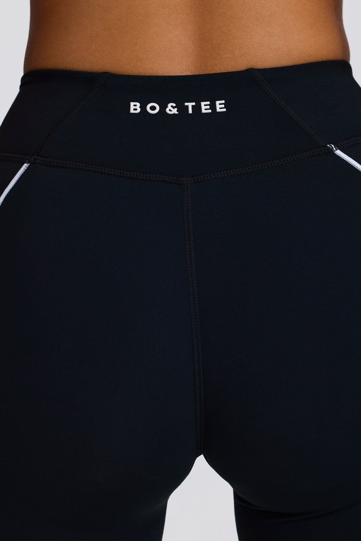 Soft Active Contrast Leggings in Black - 4