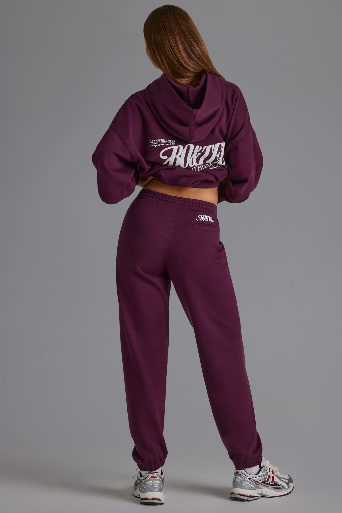 Soft Cotton Jersey Relaxed Mid-Rise Joggers in Grape