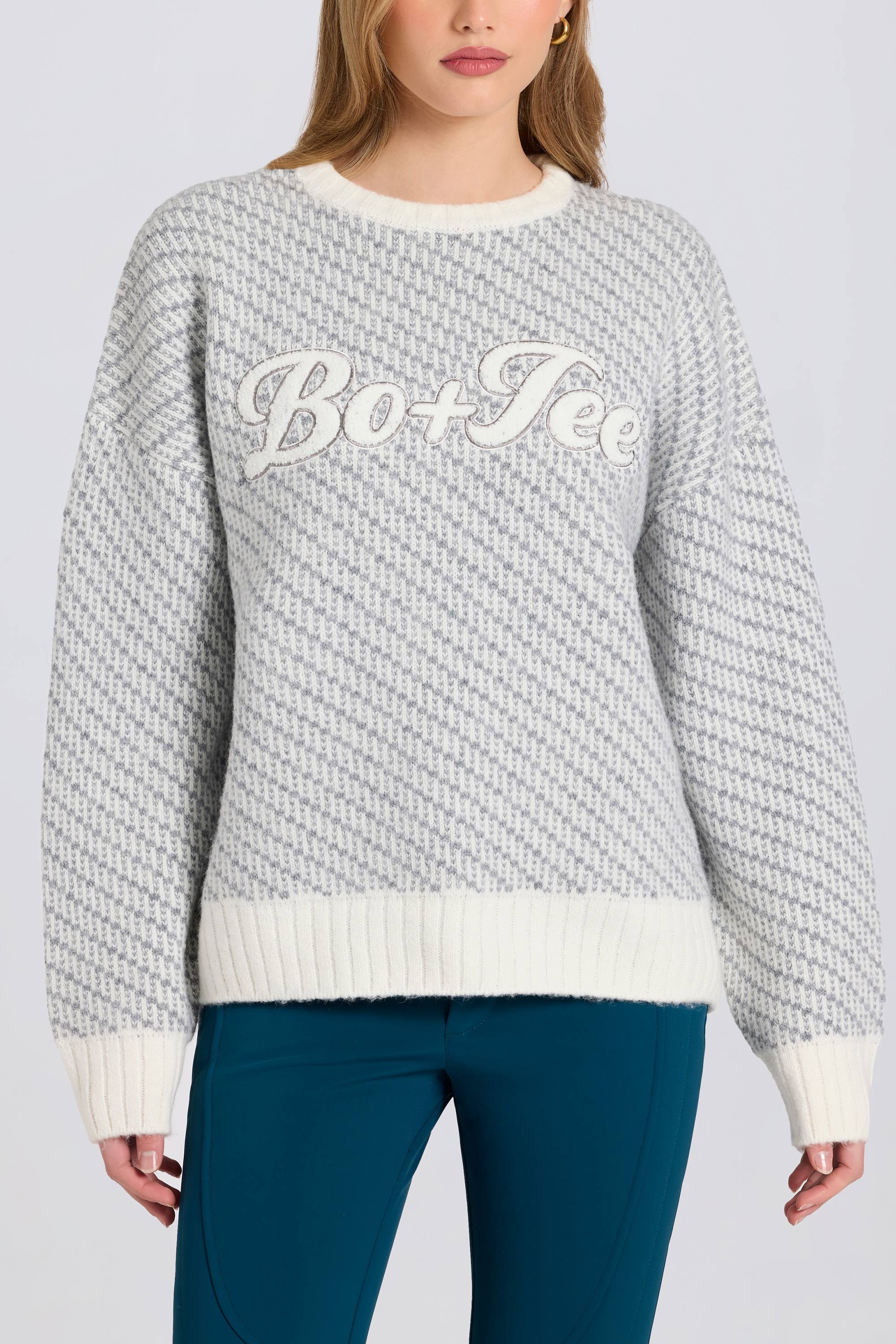 Knit Logo Oversized Jumper in Ice - 2