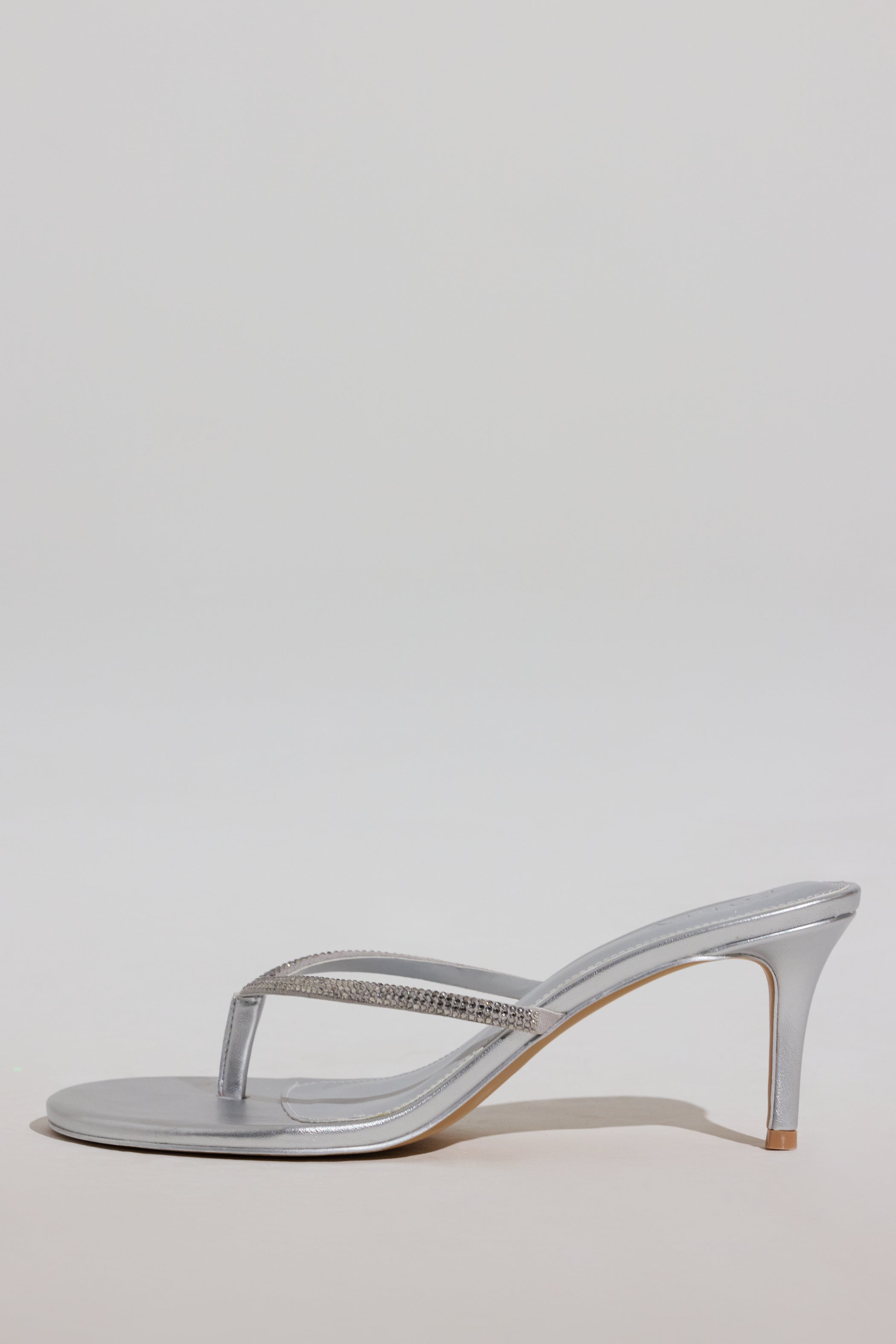 Heeled Sandal in Silver