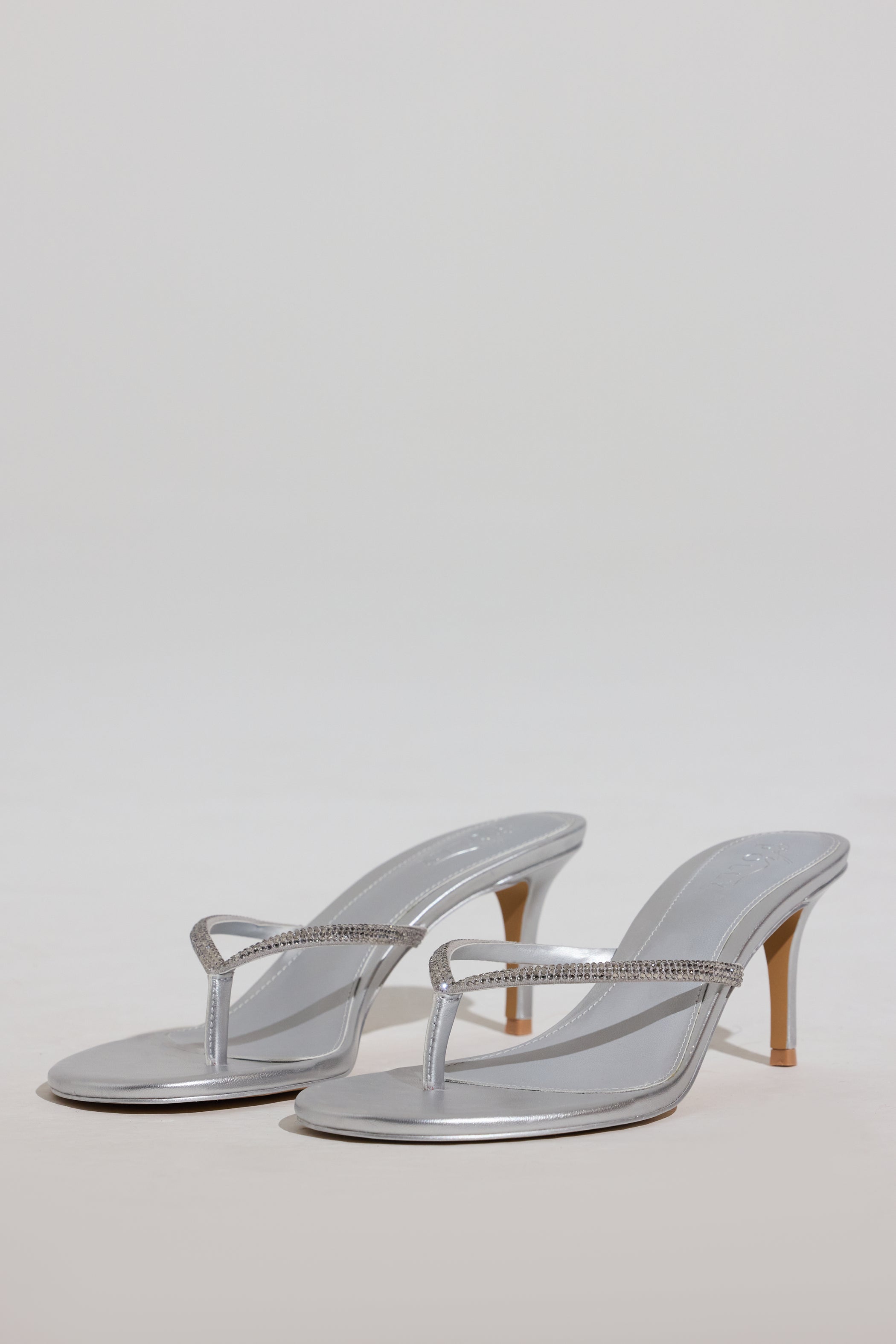 Heeled Sandal in Silver