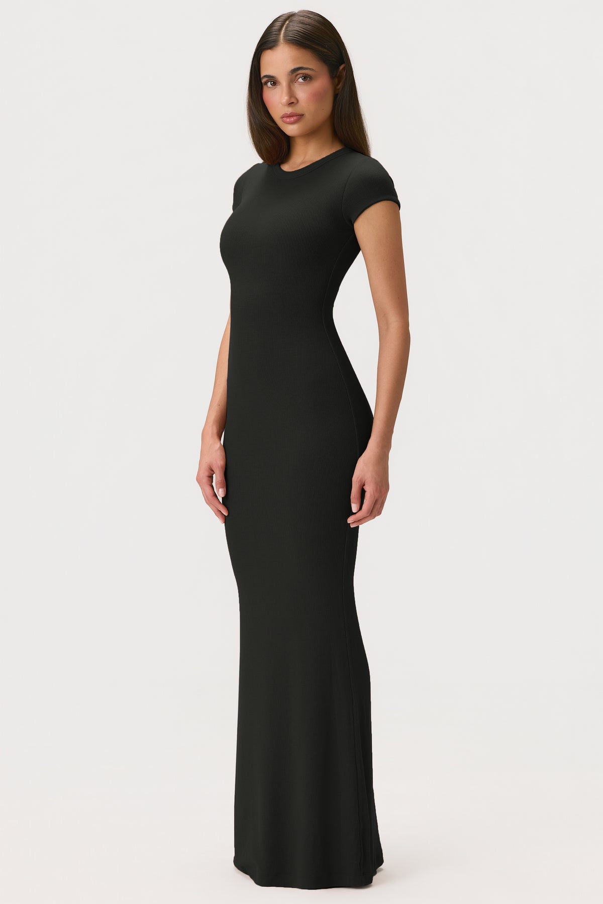 ⁣⁢ButterCloud™ Maxikleid mit Flügelärmeln in Schwarz⁤⁣