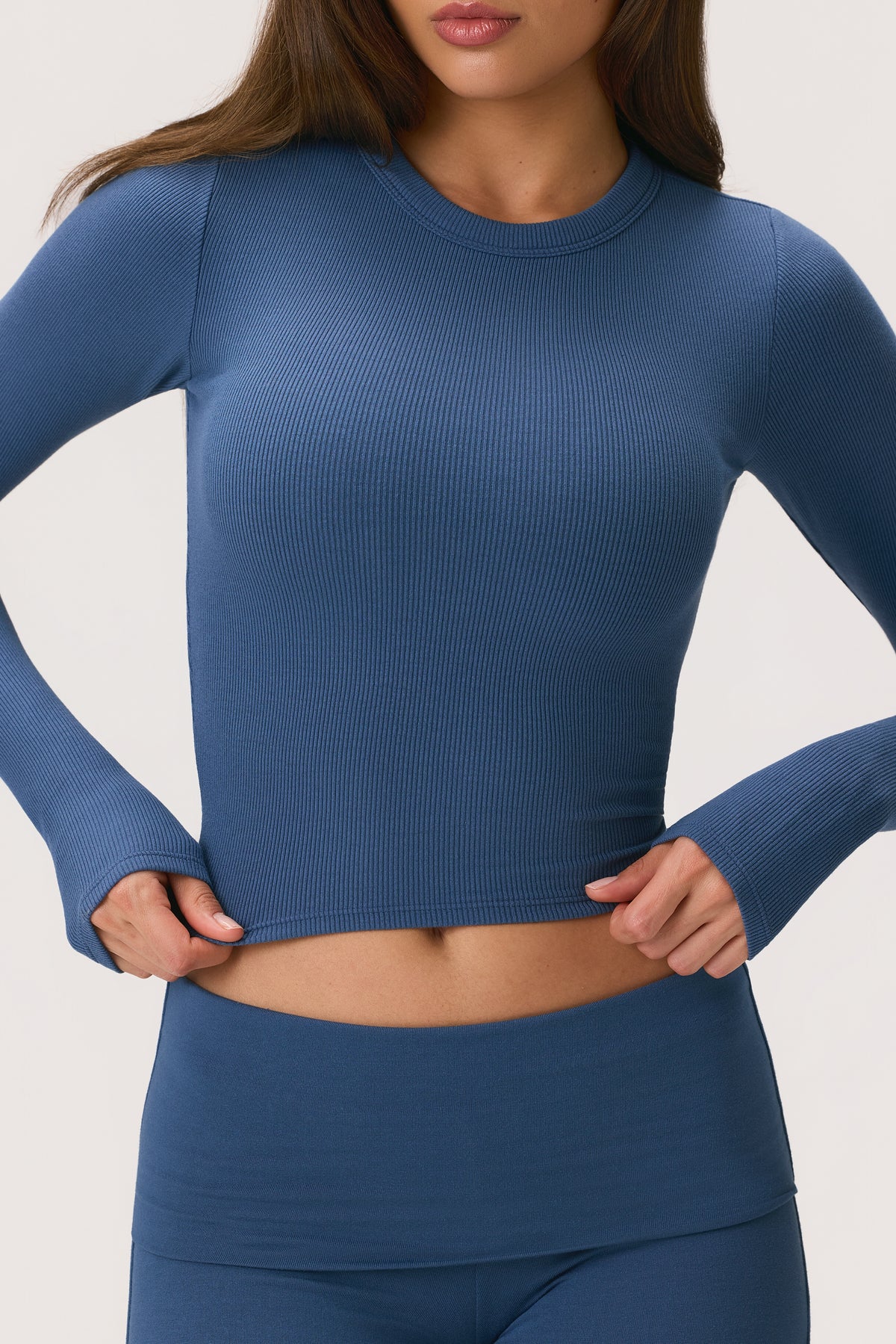 ⁣⁢ButterCloud™ Langarm-Crop-Top in Marine⁤⁣
