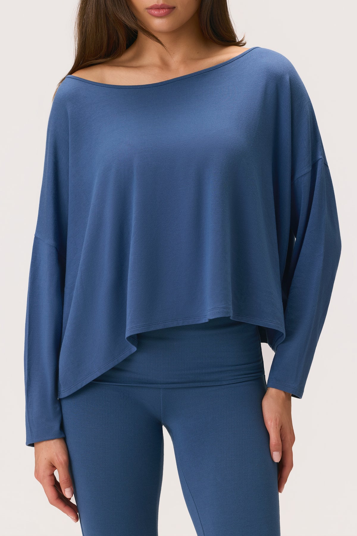 ⁣⁢ButterCloud™ Slouchy Off-Shoulder-Oberteil in Marine⁤⁣
