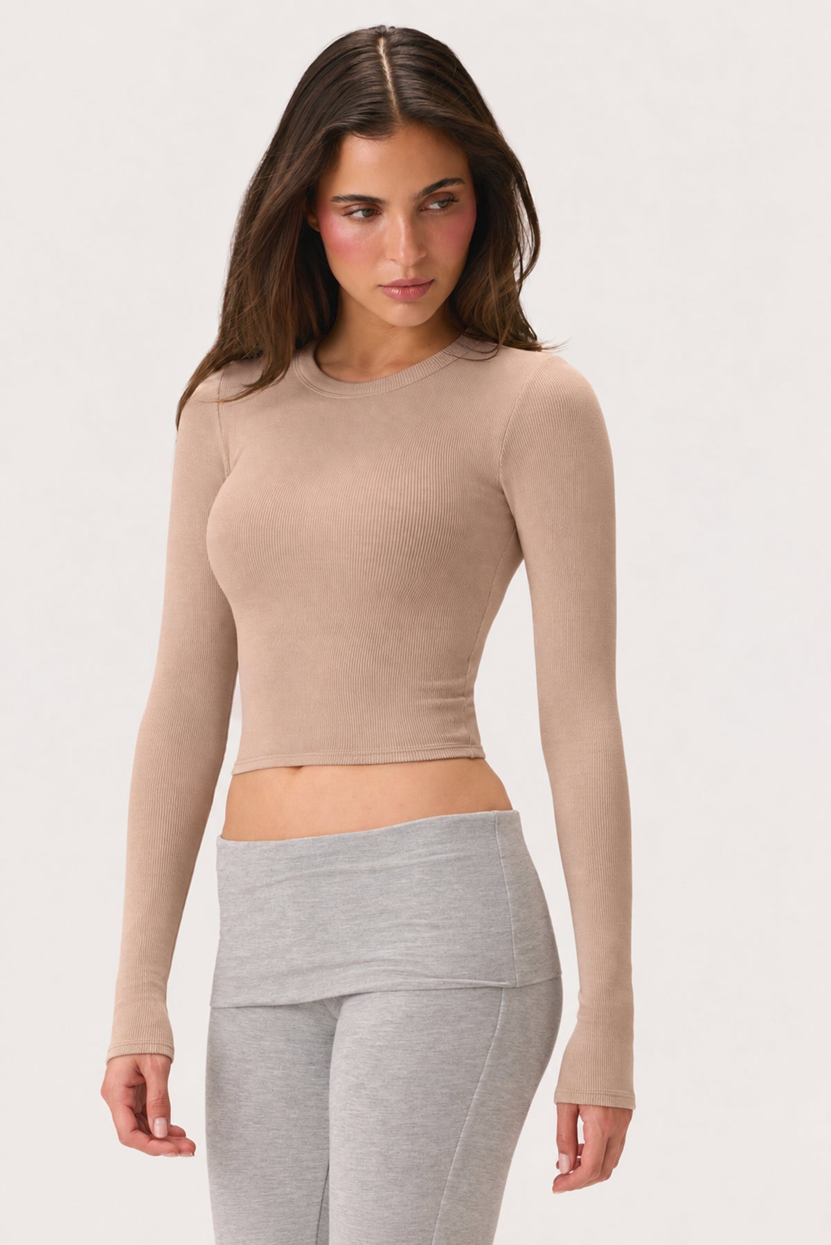 ⁣⁢ButterCloud™ Langarm-Crop-Top in Oatmeal⁤⁣