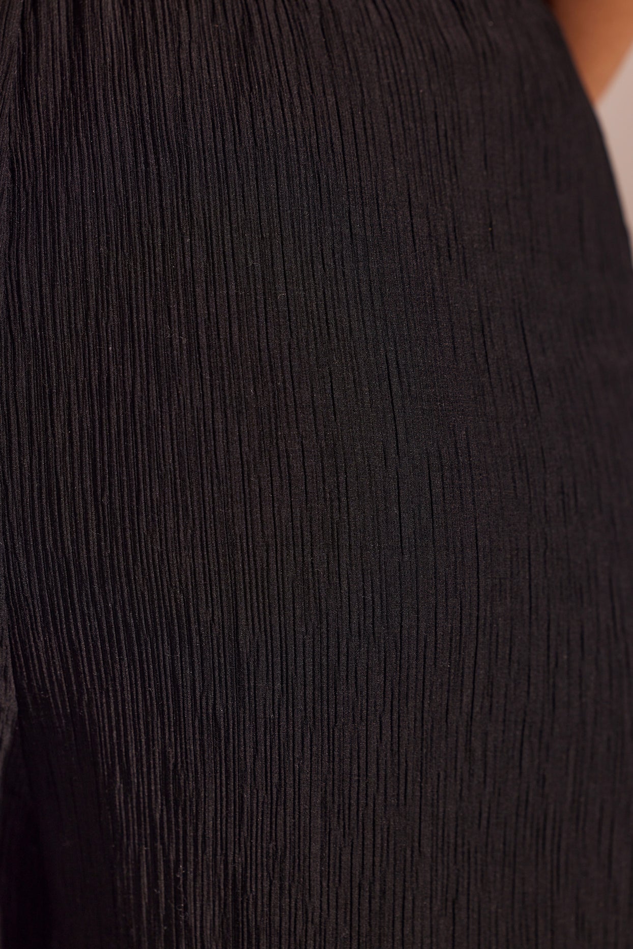 Marszczone spodnie plażowe w kolorze czarnym