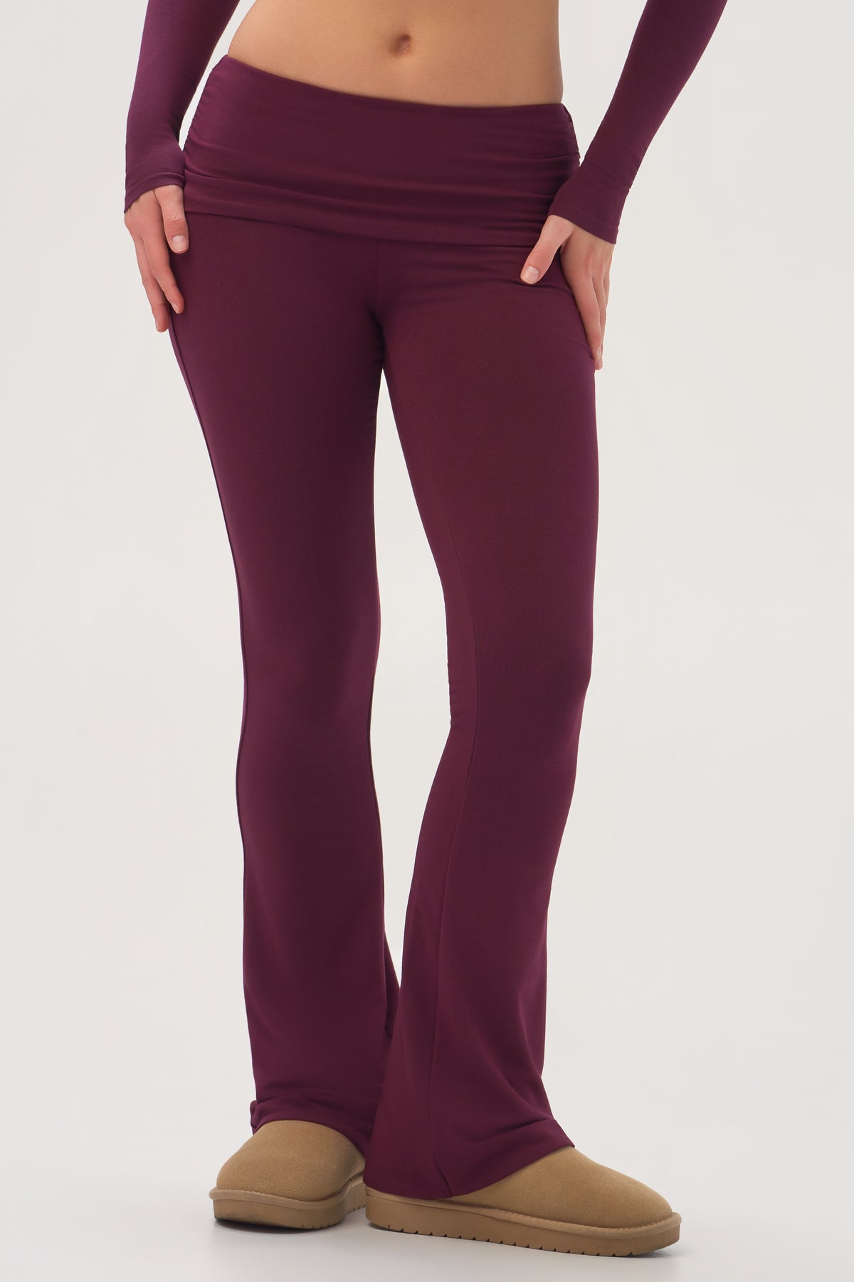 ButterCloud™ Flared Leggings in Plum
