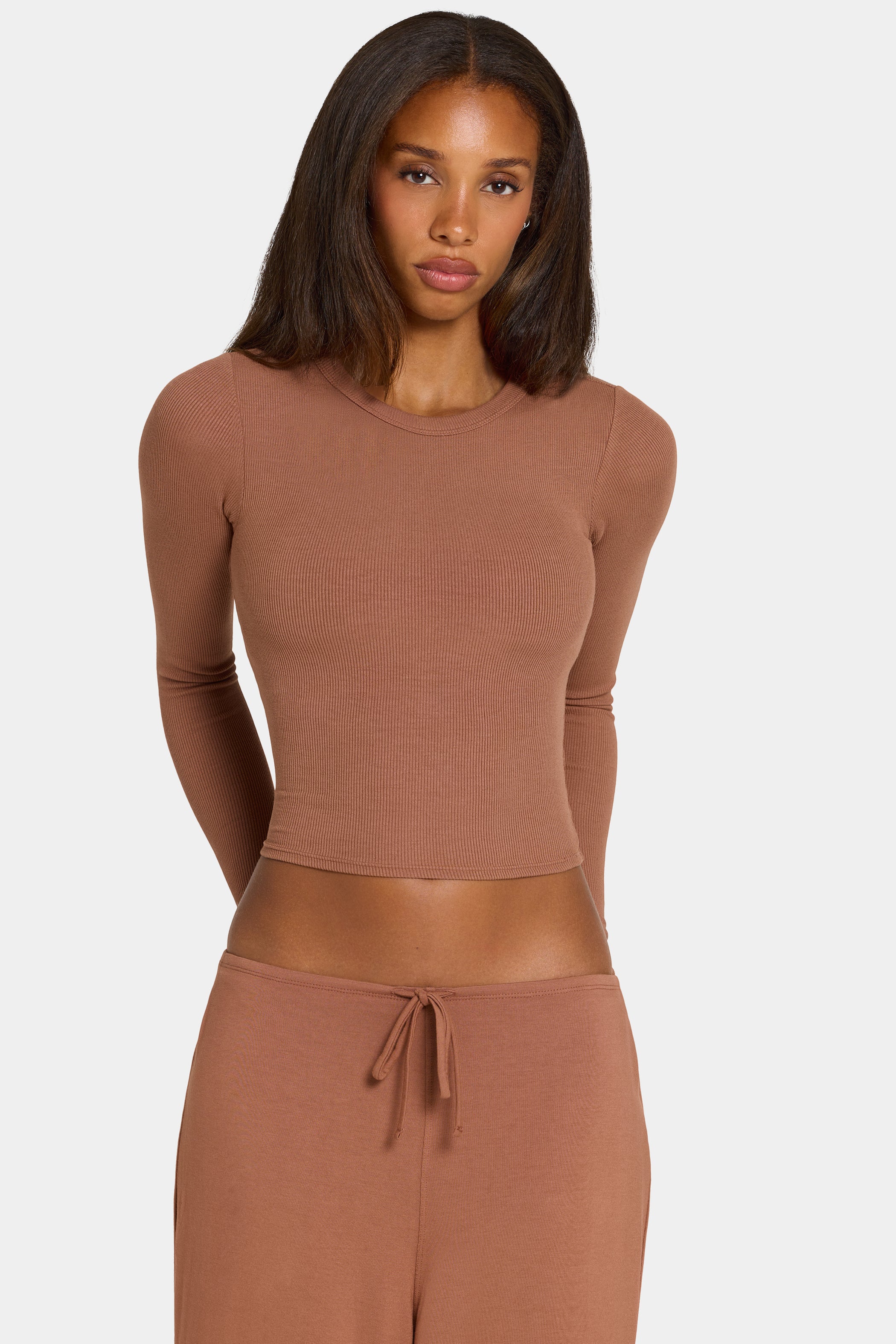 ButterCloud™ Built-In Bra Long Sleeve Crop Top in Cocoa